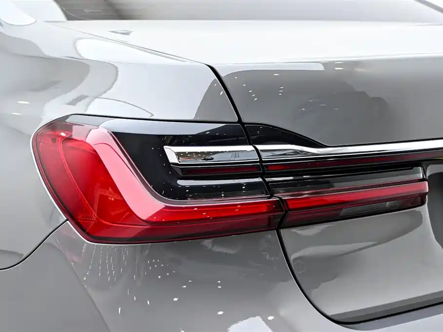 BMW 7 Series 2021 730Li Luxury Package купить на сайте DeffCars