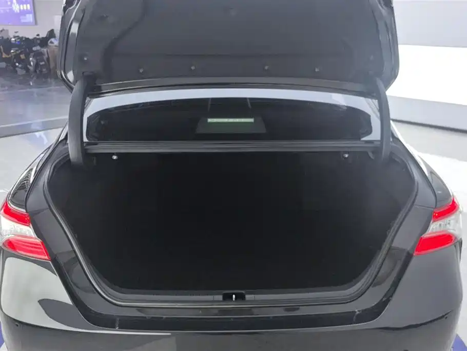 Camry 2018 2.0S Advanced Edition купить на сайте DeffCars