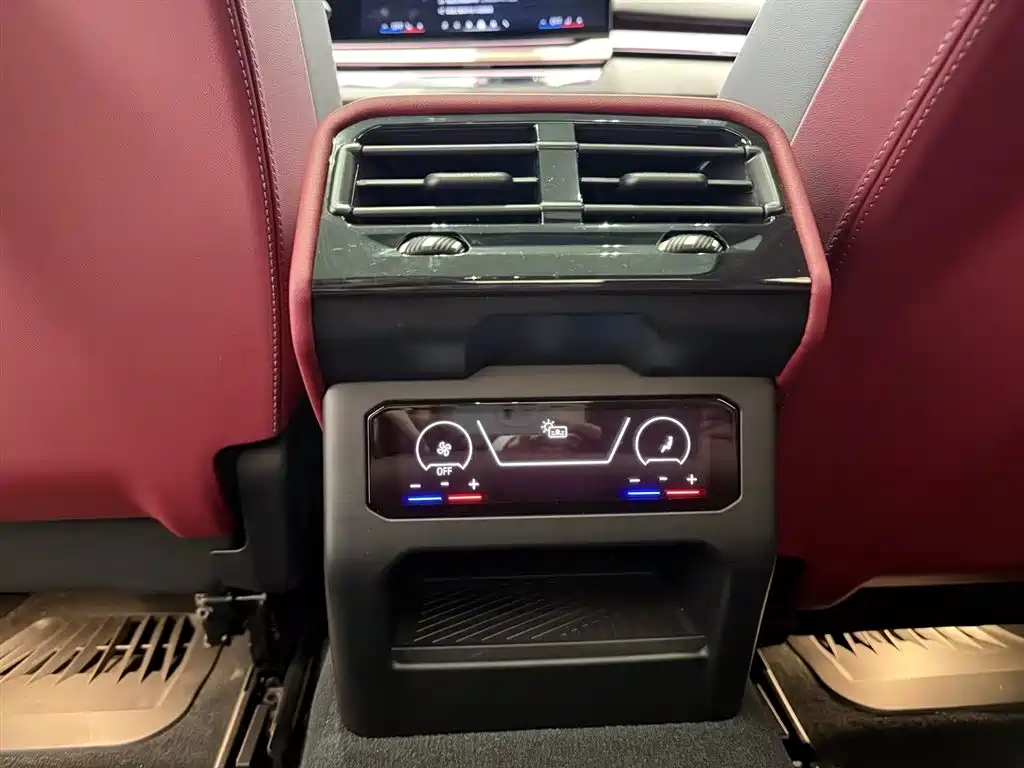 BMW 5 Series 2025 530Li Exclusive M Sports Package купить на сайте DeffCars