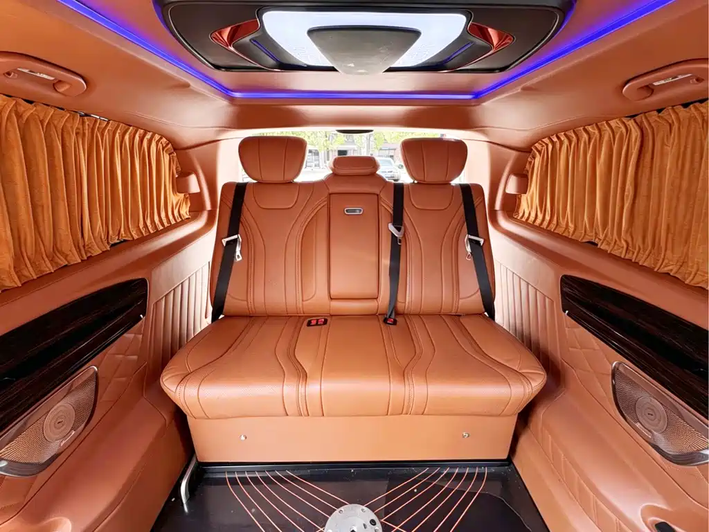 Vito 2023 2.0T Business Edition 7 seats купить на сайте DeffCars