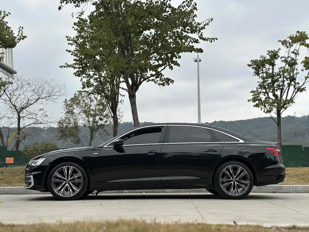 Audi A6L 2021 45 TFSI Premium Elegant Model купить на сайте DeffCars