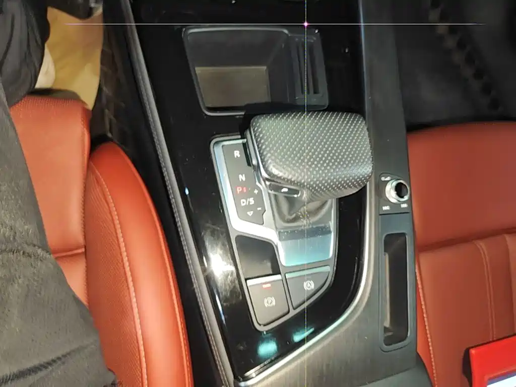 Audi A4L 2024 40 TFSI Luxurious and Dynamic Starry Night Edition купить на сайте DeffCars