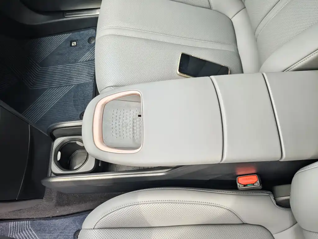 Jikrypton X 2025 five-seater rear-wheel drive version купить на сайте DeffCars