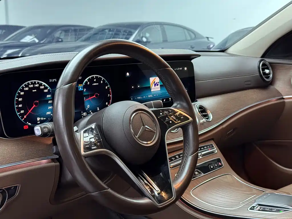 Mercedes-Benz E-Class 2023 E 300 L Luxury Model купить на сайте DeffCars