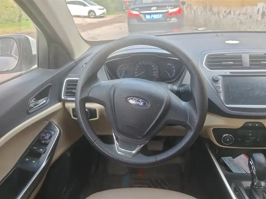 Escort 2017 facelift 1.5L automatic comfort model купить на сайте DeffCars
