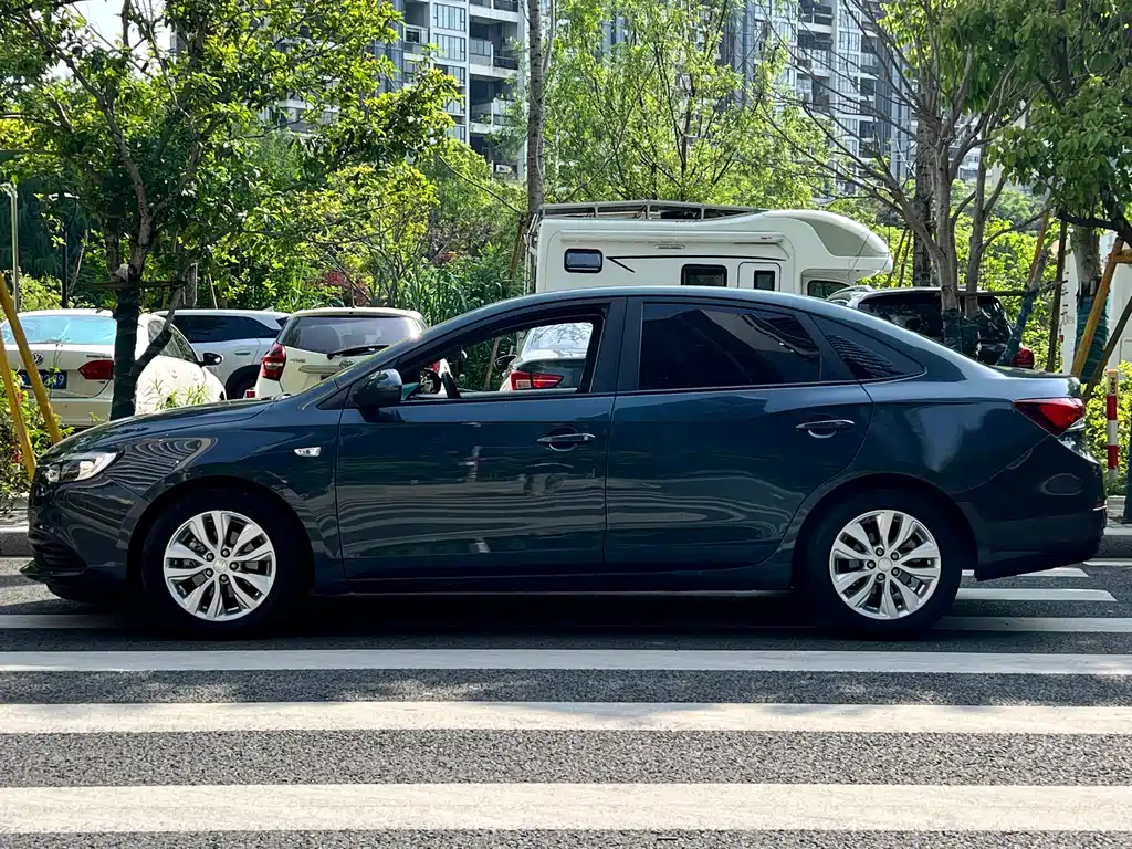 Yinglang 2021 model model 1.5L automatic elite model купить на сайте DeffCars