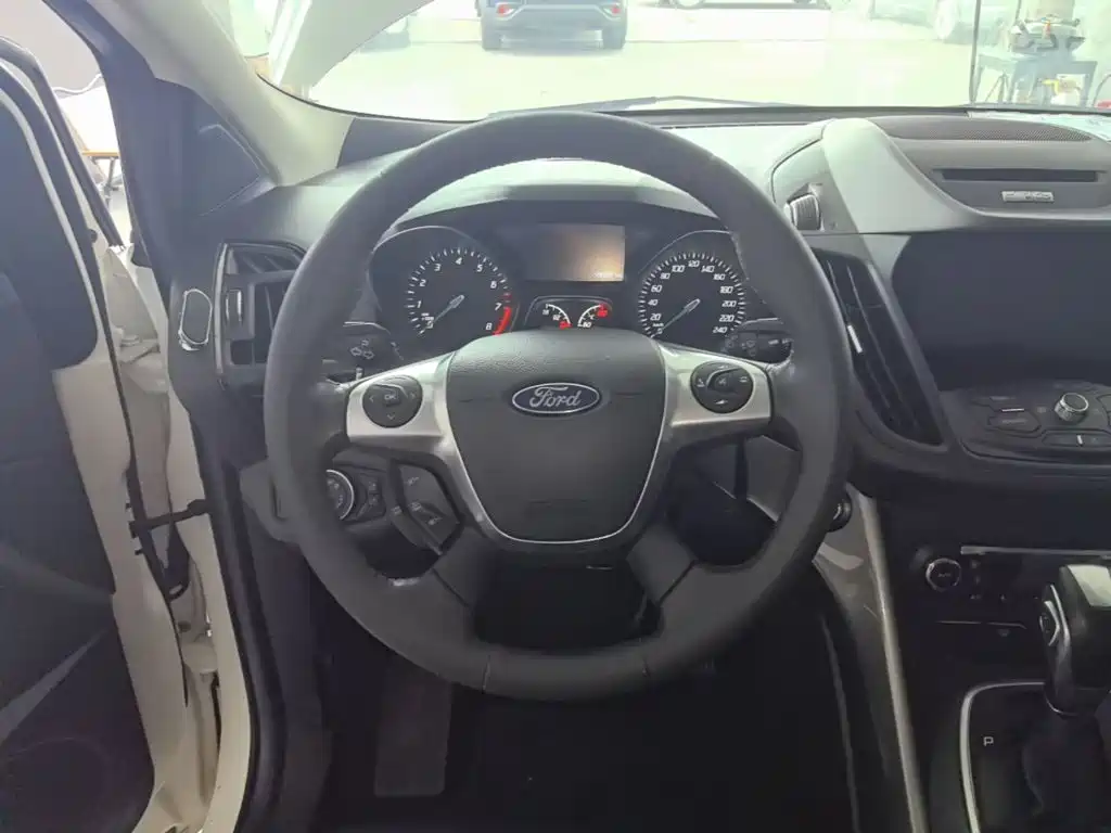 Escape 2015 1.5L GTDi four-wheel drive elite model купить на сайте DeffCars