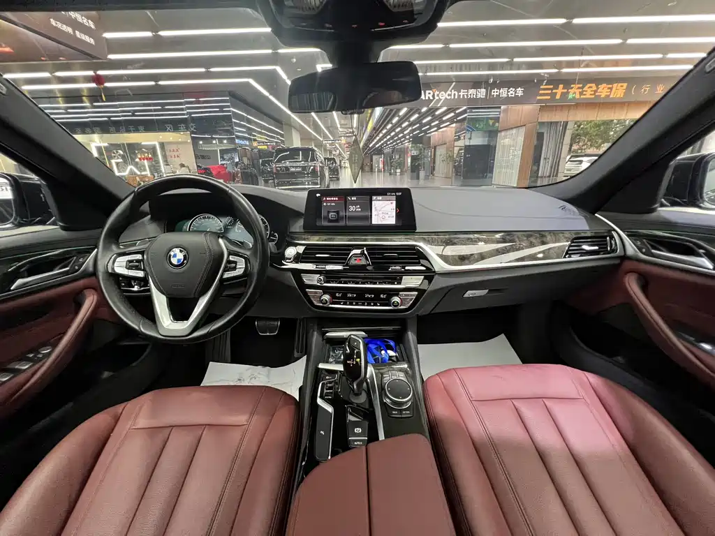 BMW 5 Series 2018 facelift 530Li leading M sports package купить на сайте DeffCars