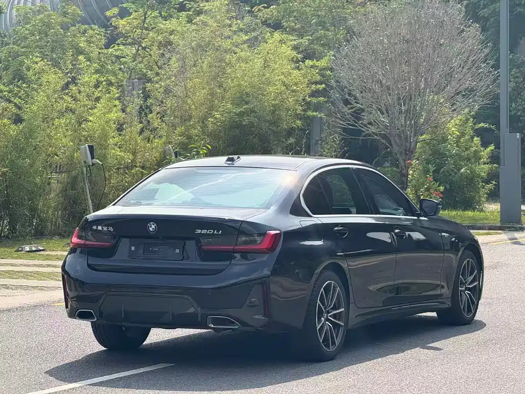 BMW 3 Series 2023 320Li M Sports Package купить на сайте DeffCars