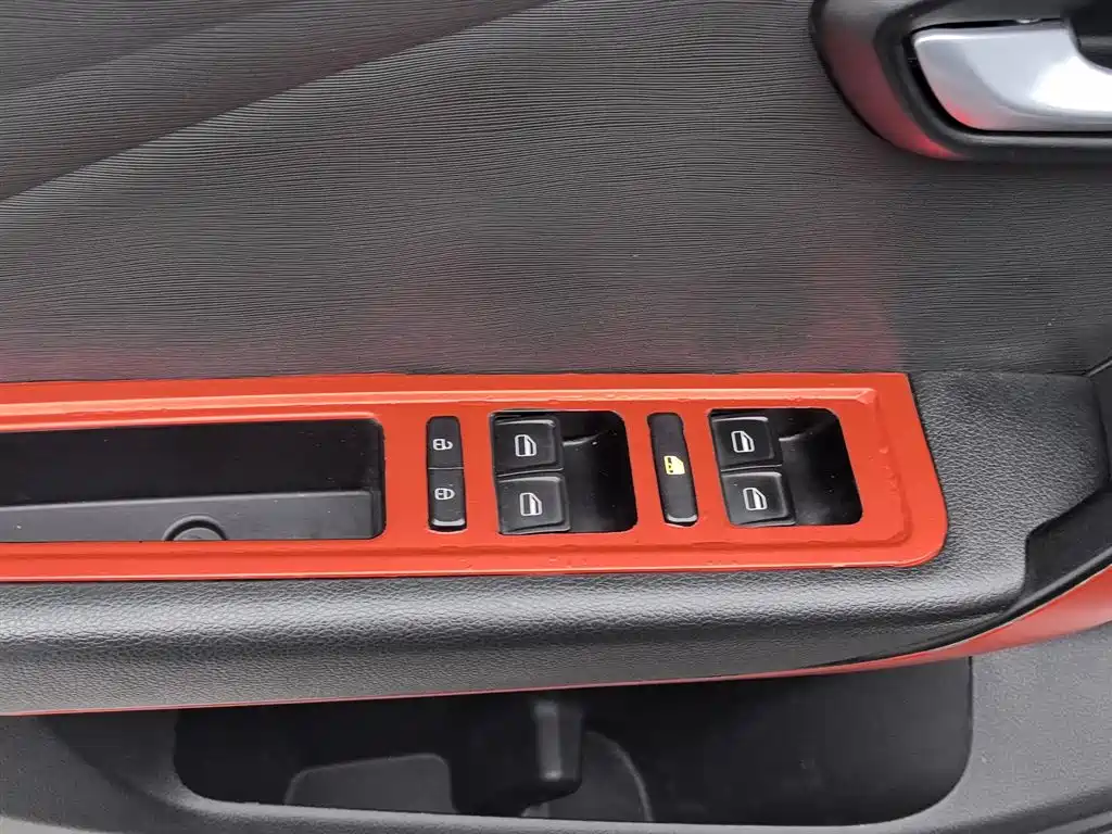 Jietu X70M 2020 1.5T manual value partner type 5 seats купить на сайте DeffCars