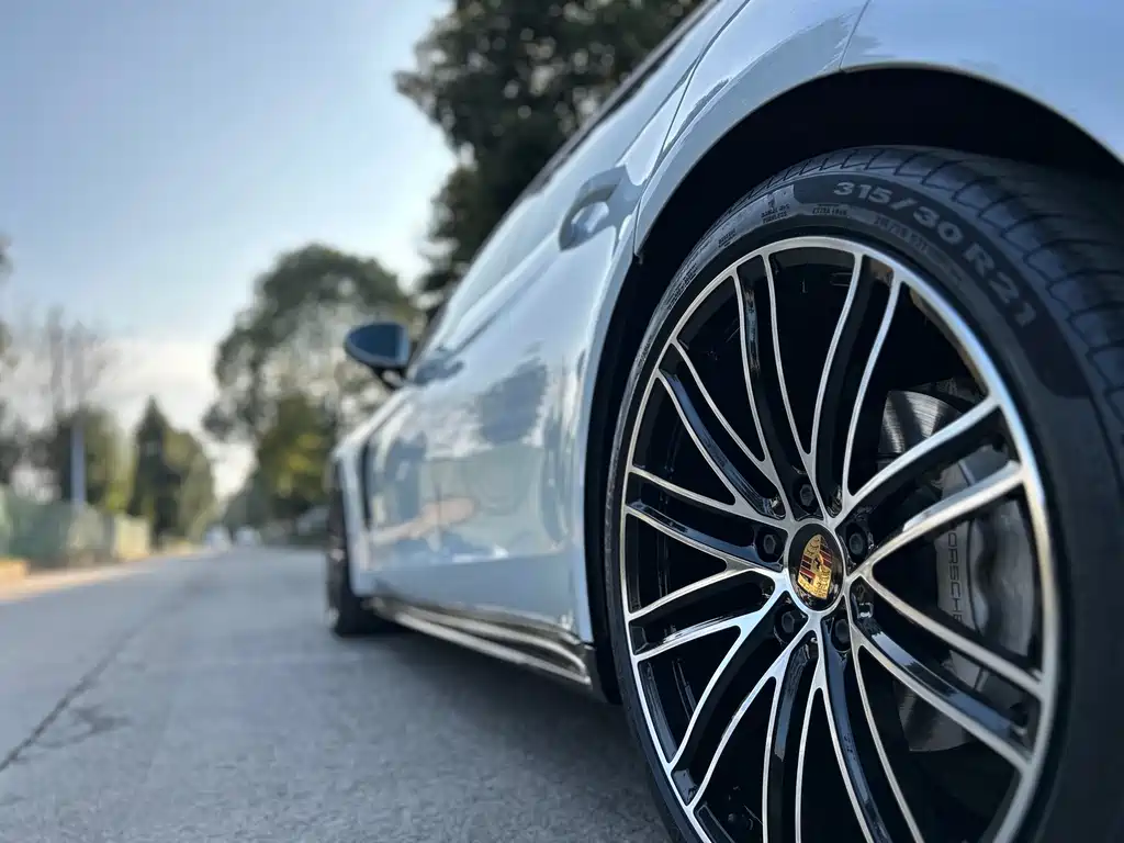 Panamera 2017 Panamera Executive Extended Edition 3.0T купить на сайте DeffCars