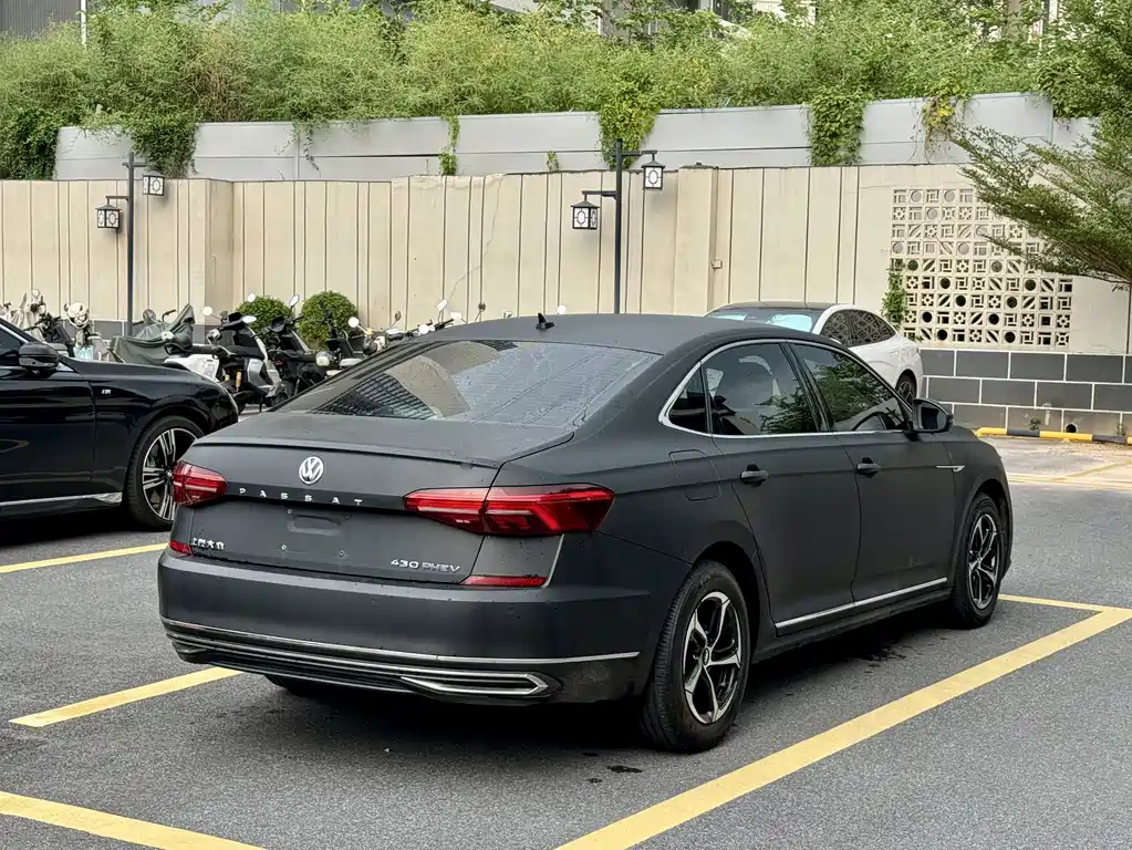 Passat Plug-in Hybrid 2019 430PHEV Hybrid Elite Edition купить на сайте DeffCars