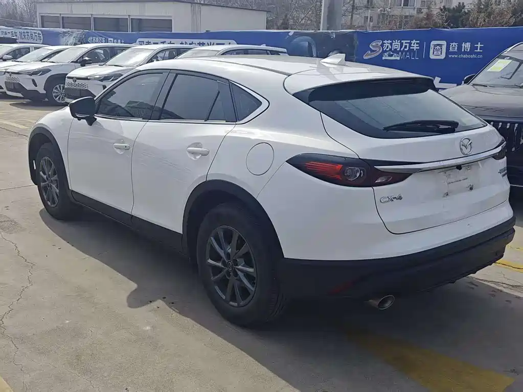 Mazda CX-4 2021 2.0L automatic two-wheel drive Blue Sky Vitality Edition купить на сайте DeffCars