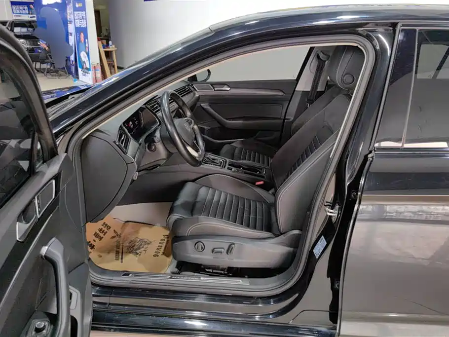 Magotan 2020 330TSI DSG leading model купить на сайте DeffCars