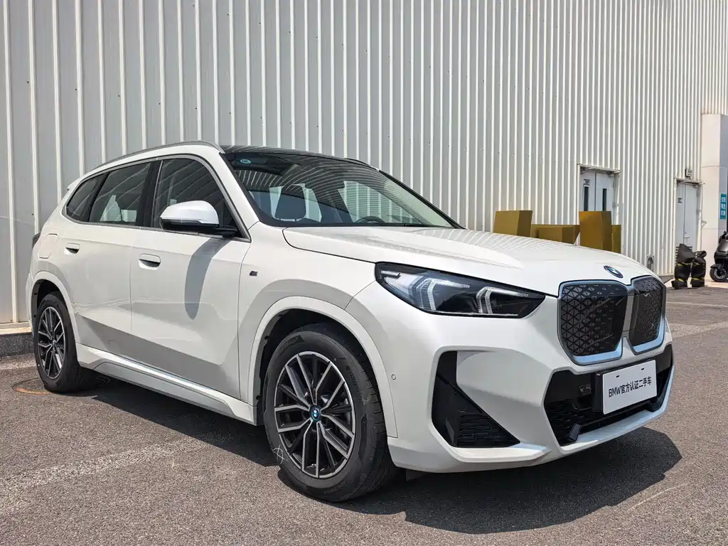 BMW iX1 2025 eDrive25L M Sports Package купить на сайте DeffCars