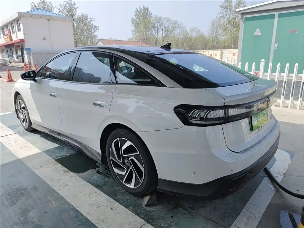 Volkswagen ID.7 VIZZION 2024 First Edition купить на сайте DeffCars