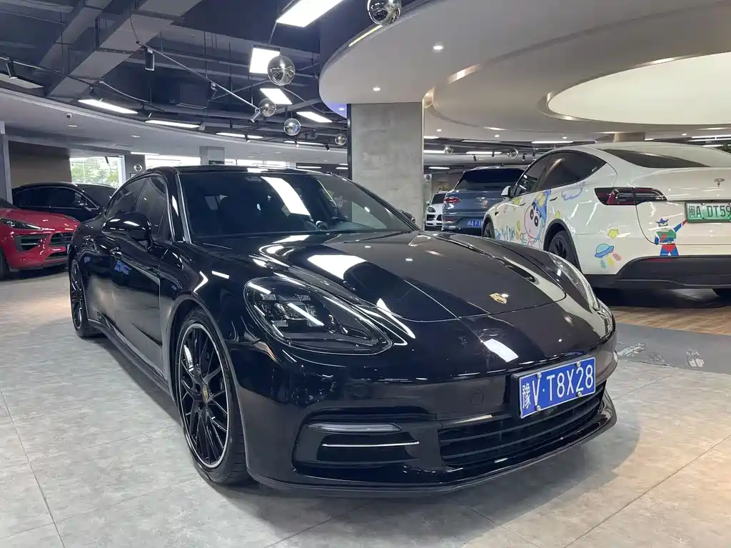 Panamera 2017 Panamera 4 Executive Extended Edition 3.0T купить на сайте DeffCars