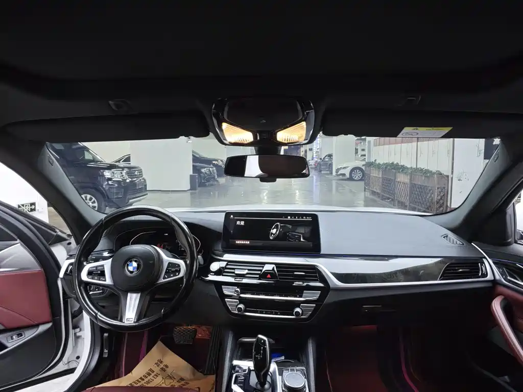 BMW 5 Series 2022 525Li M Sports Package купить на сайте DeffCars