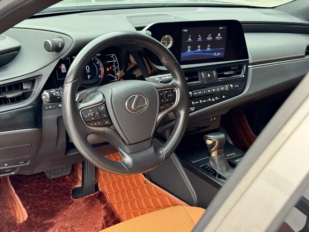 Lexus ES 2021 260 Excellence Edition купить на сайте DeffCars