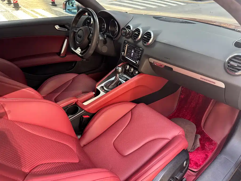 Audi TTS 2013 TTS Coupe 2.0TFSI quattro купить на сайте DeffCars