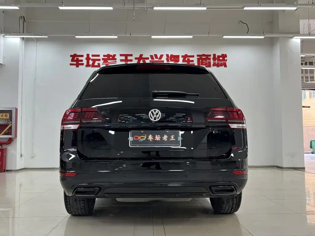 Touron 2019 380TSI four-wheel drive luxury version National VI купить на сайте DeffCars