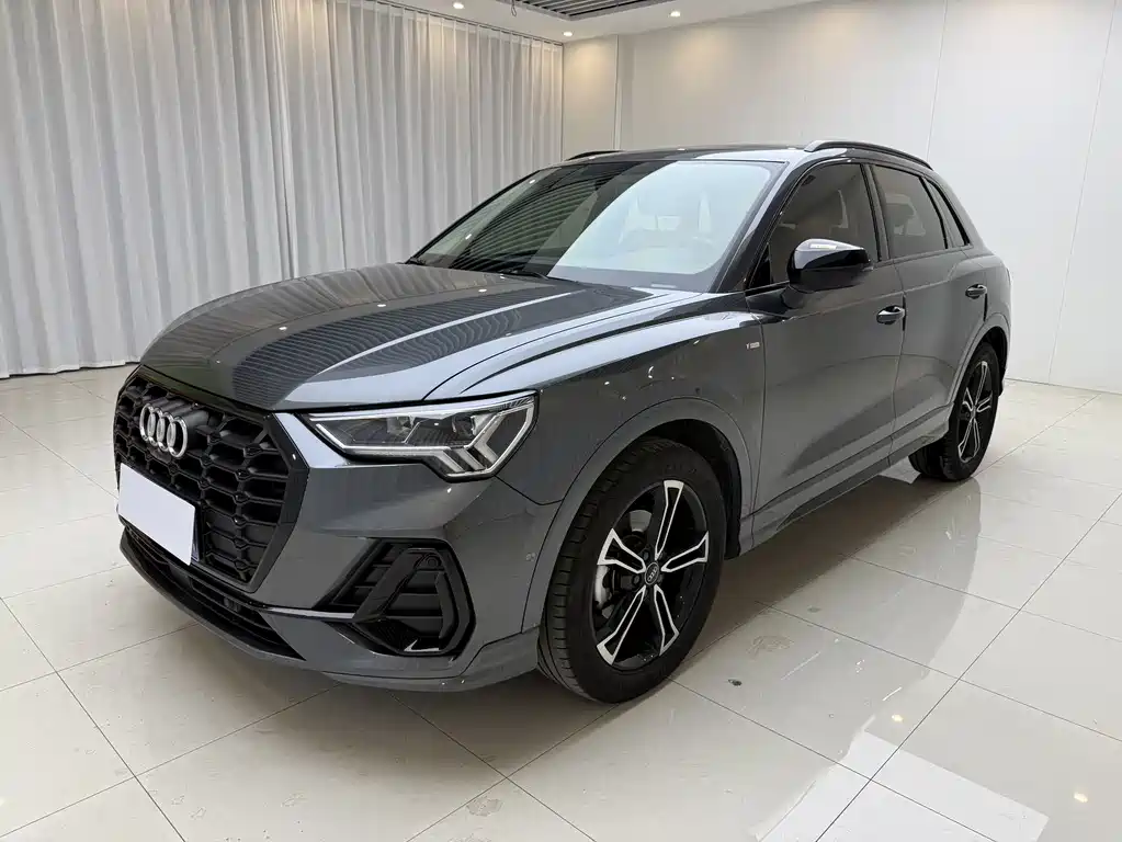 Audi Q3 2022 35 TFSI Fashionable and Dynamic купить на сайте DeffCars
