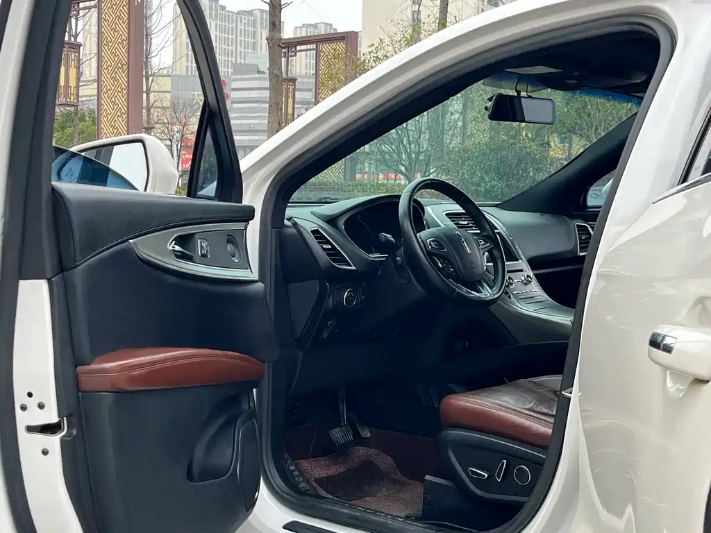 Lincoln MKX 2018 2.7T four-wheel drive premium version купить на сайте DeffCars