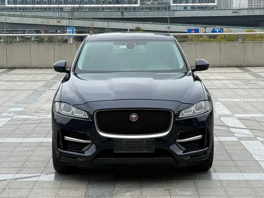 Jaguar F-PACE 2016 3.0 SC four-wheel drive R-Sport sports version купить на сайте DeffCars