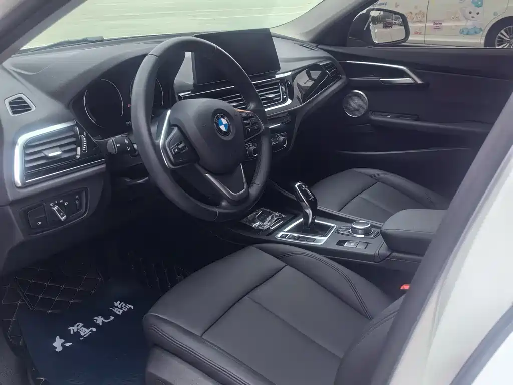 BMW 1 Series 2023 120i M Sports Edition купить на сайте DeffCars