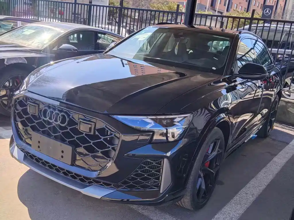 Audi RS Q8 2026 RS Q8 4.0T performance купить на сайте DeffCars