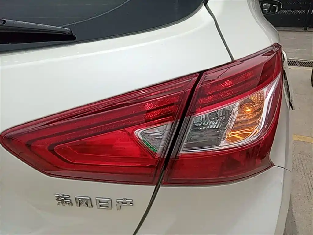 Tiida 2021 1.6L CVT Smart Travel Edition купить на сайте DeffCars