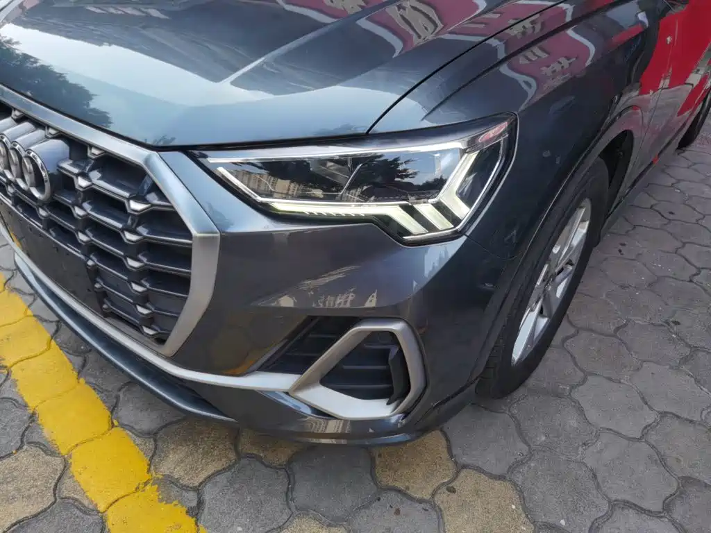 Audi Q3 2019 35 TFSI aggressive and dynamic купить на сайте DeffCars