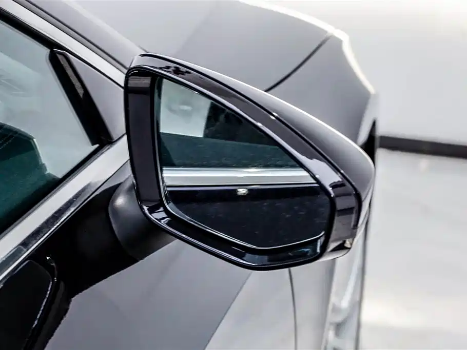 Audi A7L 2024 45TFSI S-line Dream Building Liquid Crystal Package купить на сайте DeffCars