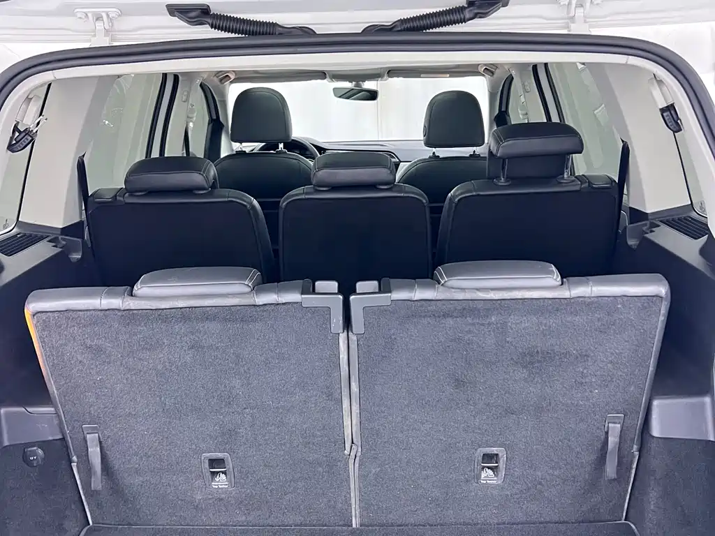 Touran 2018 Touran L 280TSI DSG Comfort Edition 7 seats National V купить на сайте DeffCars