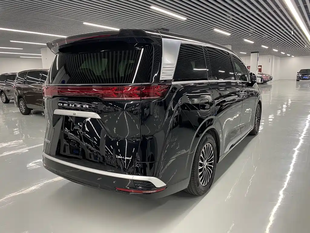 Denza D9 2024 DM-i 980 four-wheel drive premium model купить на сайте DeffCars