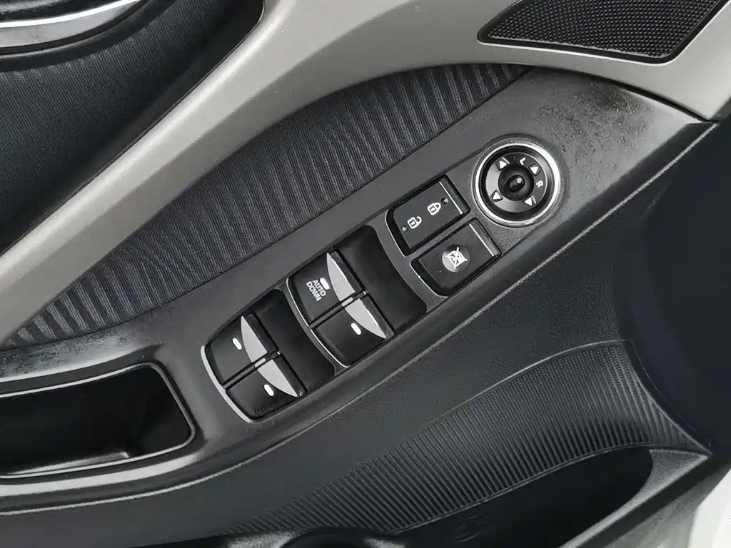 Langdong 2012 1.6L automatic leading model купить на сайте DeffCars