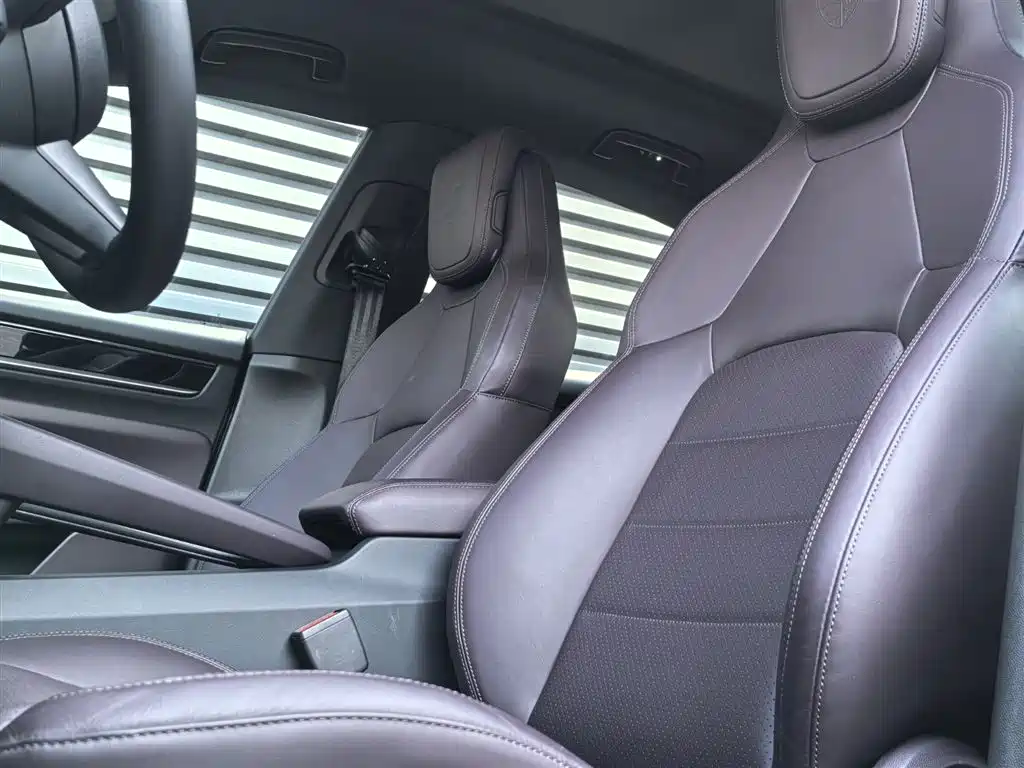 Macan New Energy 2024 Macan 4 купить на сайте DeffCars