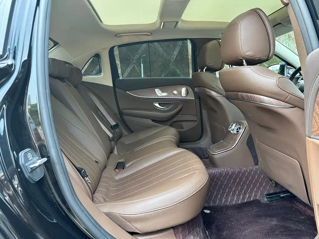 Mercedes-Benz E-Class 2022 E 300 L Luxury Model купить на сайте DeffCars