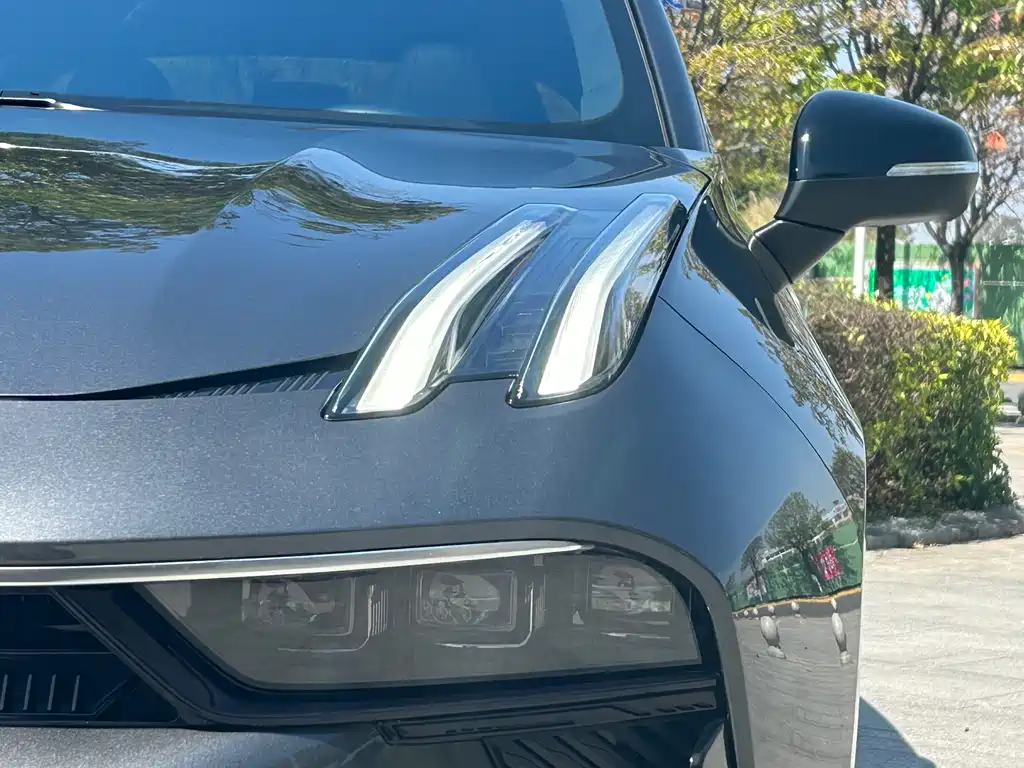 Lynk & Co 03 2023 2.0TD DCT Pro купить на сайте DeffCars