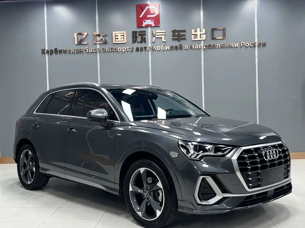 Audi Q3 2023 35 TFSI Fashionable and Dynamic (1.4T) купить на сайте DeffCars