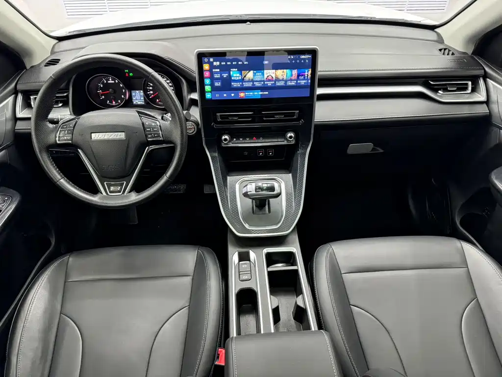 Haval M6 2021 PLUS 1.5T DCT luxury smart connected model купить на сайте DeffCars