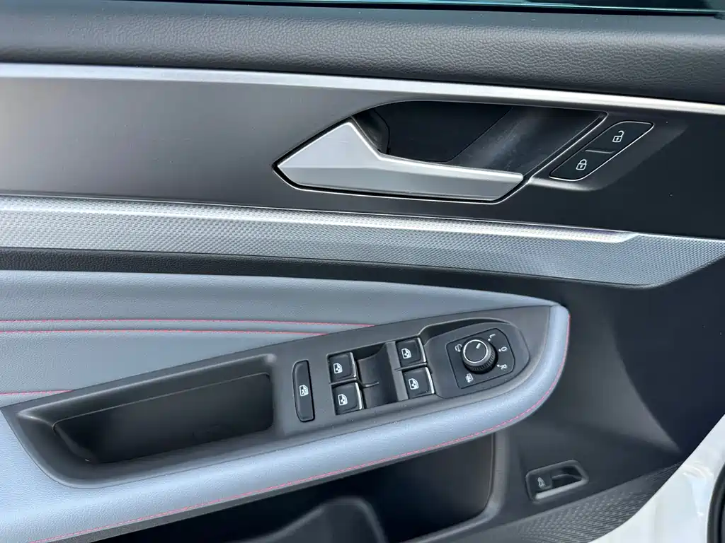 Lingdu 2022 Lingdu L 280TSI DSG Hot Edition купить на сайте DeffCars