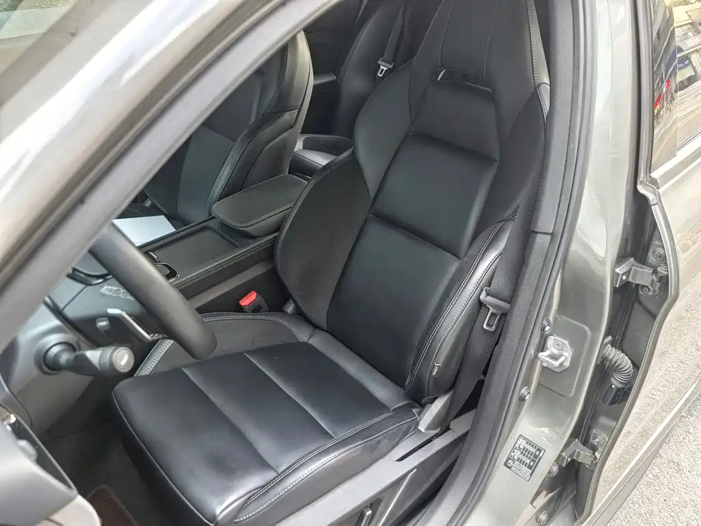 Lynk & Co 03 2022 2.0TD DCT Plus купить на сайте DeffCars