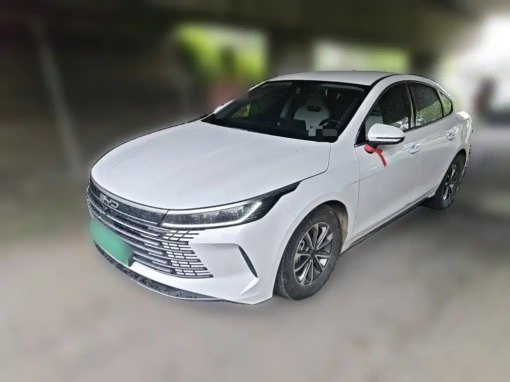 Qin Plus 2024 Honor Edition DM-i 55KM Leading Type купить на сайте DeffCars