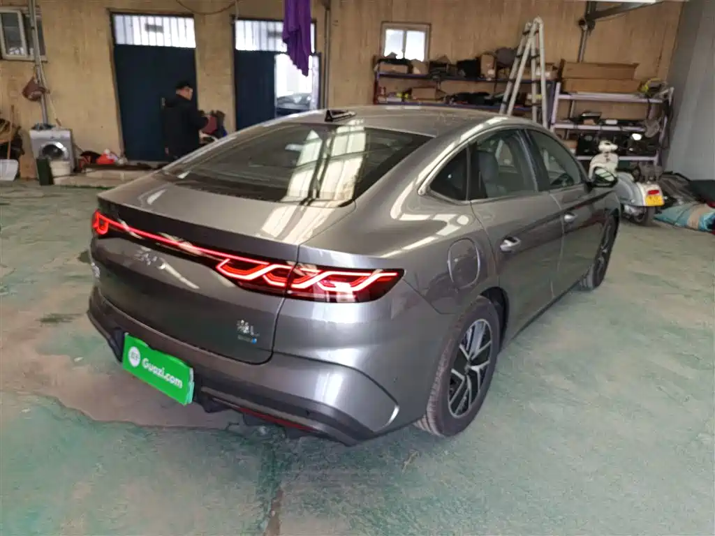 Qin L 2025 DM-i Smart Driving Edition 80KM Transcendent Type купить на сайте DeffCars