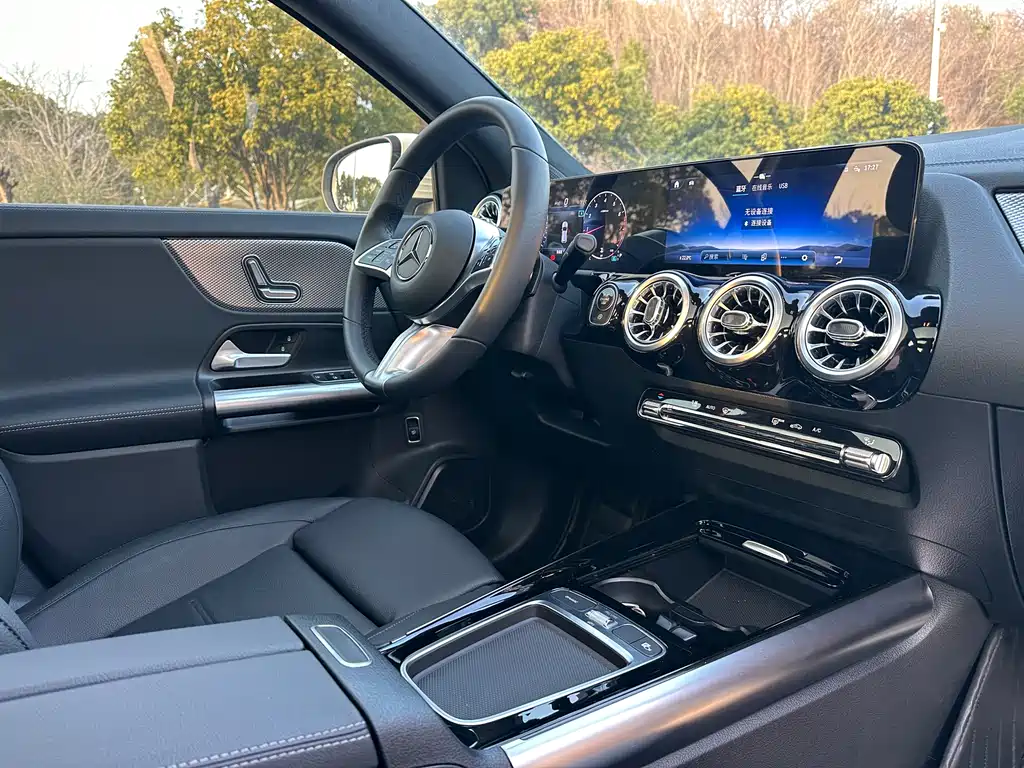 Mercedes-Benz GLA 2024 GLA 200 купить на сайте DeffCars