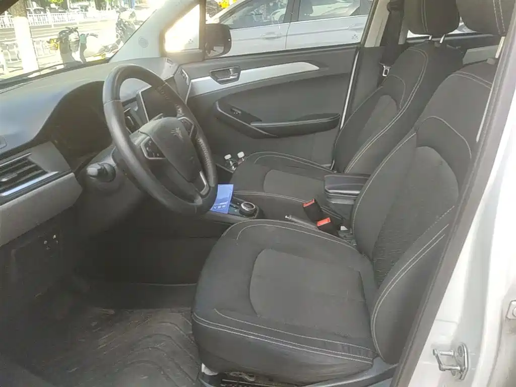 Nezha N01 2019 model 380v купить на сайте DeffCars