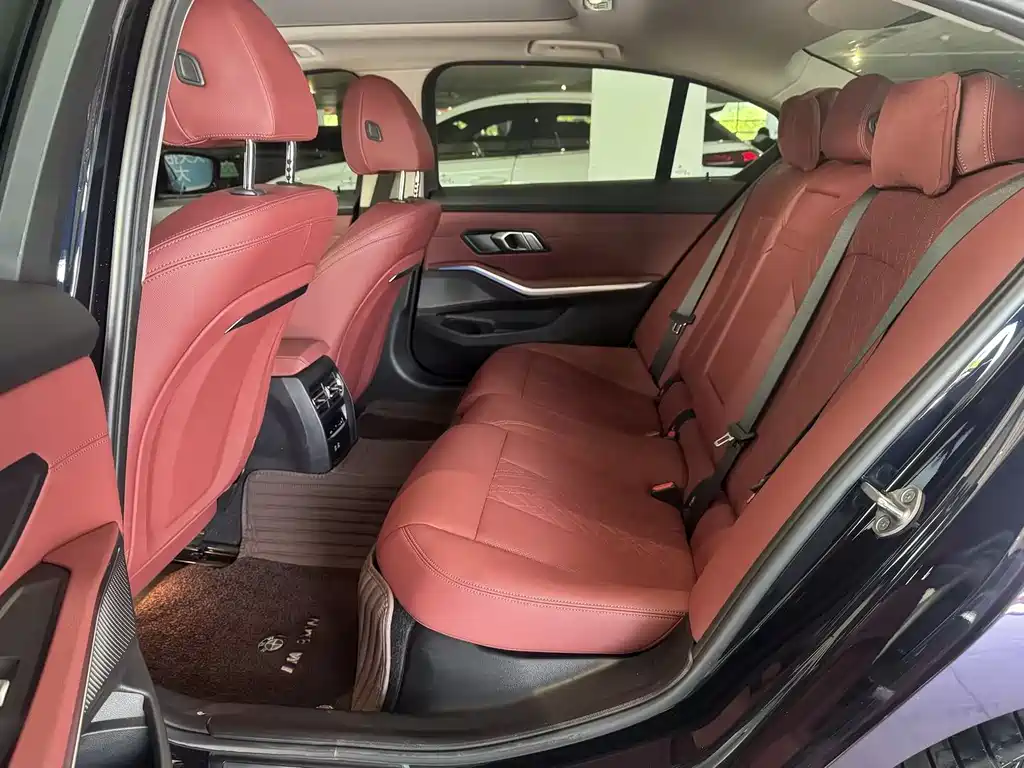 BMW i3 2022 eDrive 35 L купить на сайте DeffCars