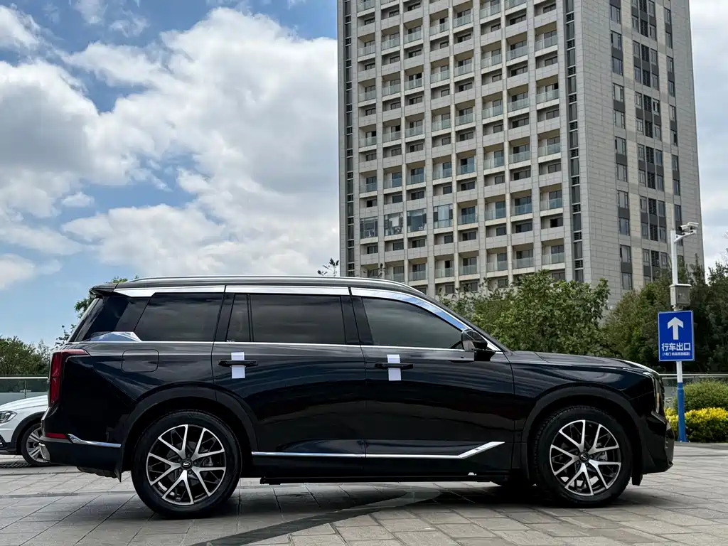 Trumpchi GS8 2022 Pilot Series 2.0TGDI Two-wheel drive Premium Edition (seven seats) купить на сайте DeffCars