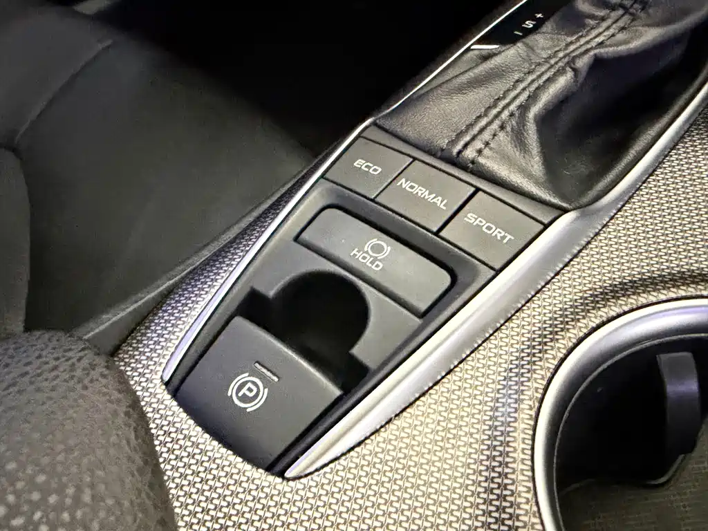 Camry 2021 2.5S Advanced Edition купить на сайте DeffCars